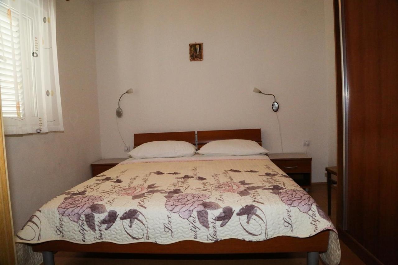 Apartments By The Sea Milna, Hvar - 12244 エクステリア 写真